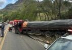Motorista fica preso às ferragens em acidente com quatro veículos em Cachoeiro
