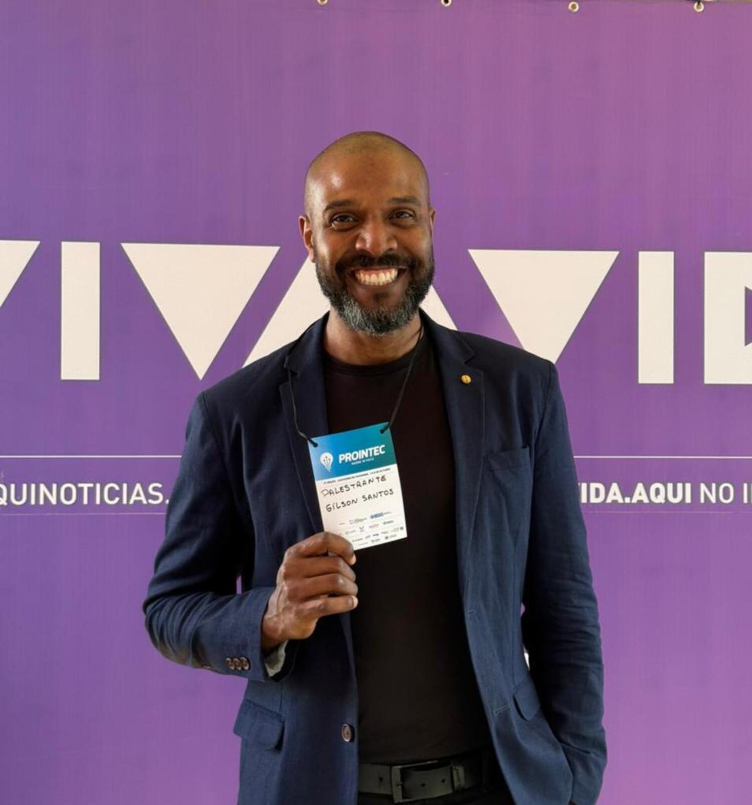 A foto mostra Dr. Gilson Santos no Prointec 2025