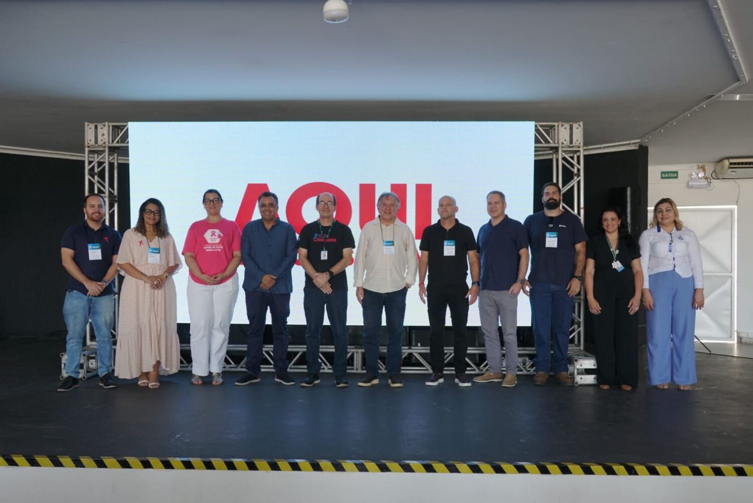 A foto mostra autoridades e patrocinadores presentes na abertura do PROINTEC 2025