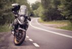 Detran do ES oferta cursos gratuitos de pilotagem e mecânica de moto para mulheres