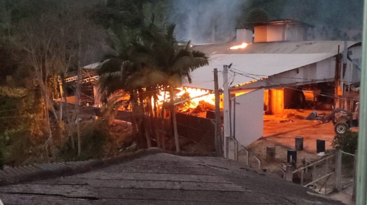 incêndio em iúna