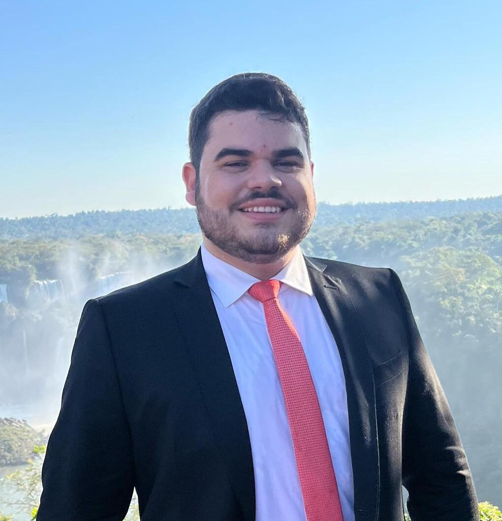 A foto mostra Dr. Olavo Borges Franco