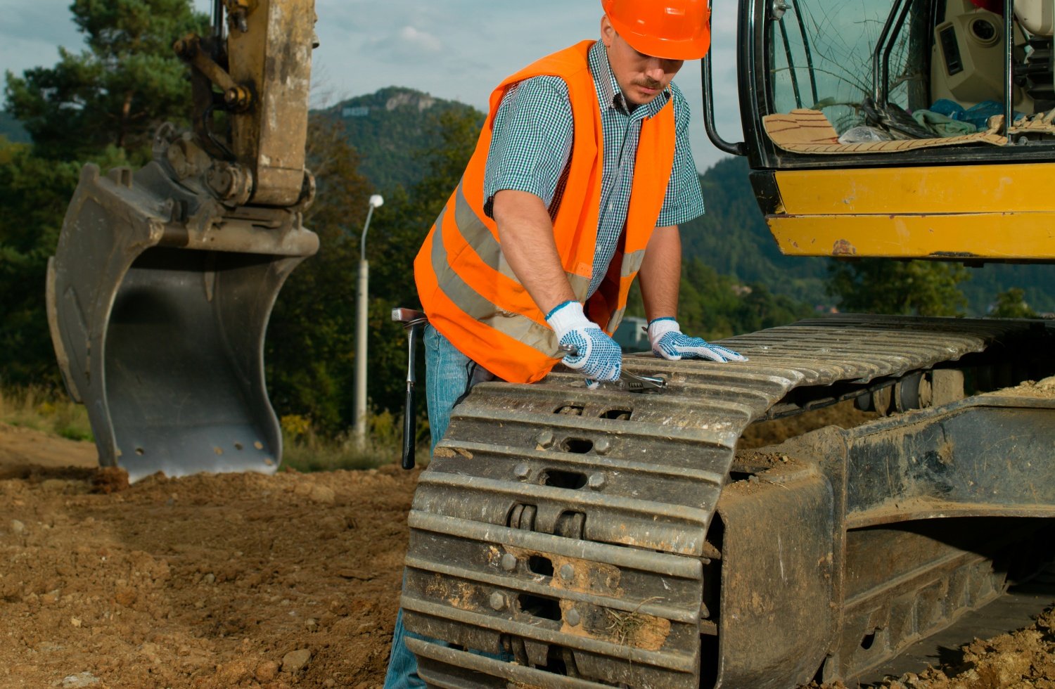 operador de escavadeira apiacá curso gratuito