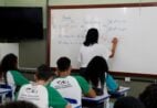 Governo do ES anuncia reajuste de salário para professores e agentes da rede estadual
