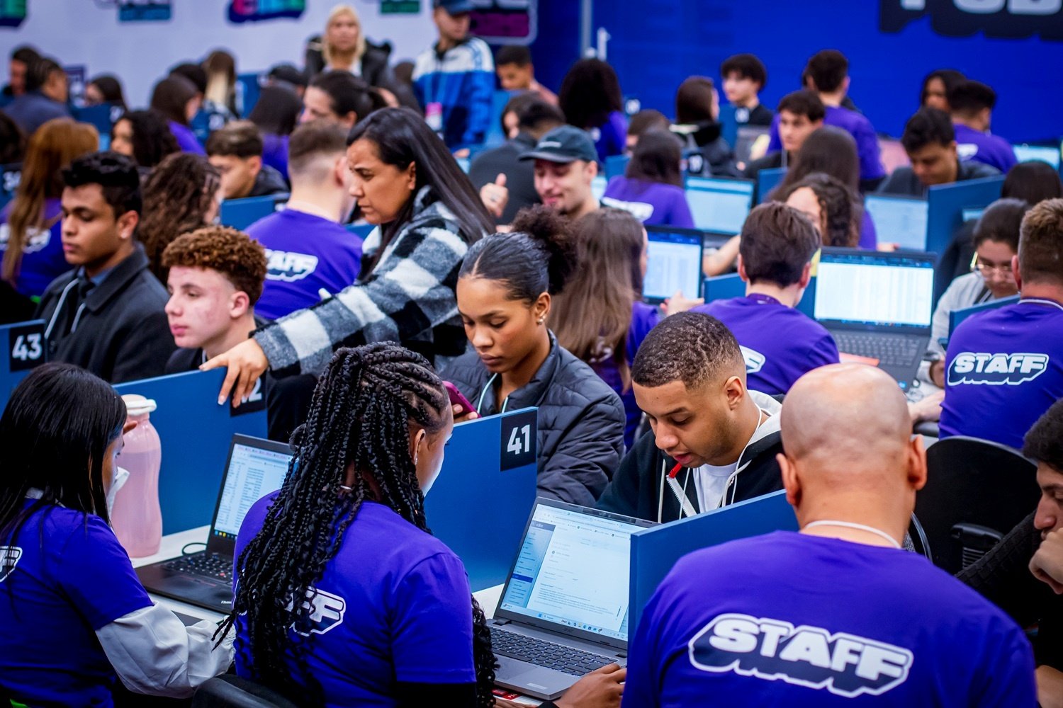 Atendimento Jovens CIEE - Crédito Fábio Augusto