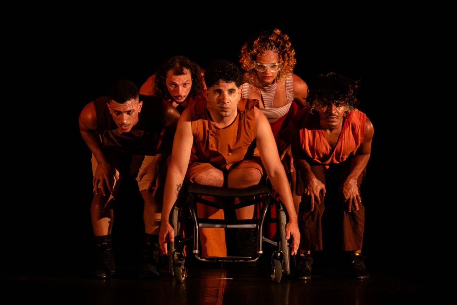 Elenco do espetáculo SER(tão) - Foto Rafael Telles