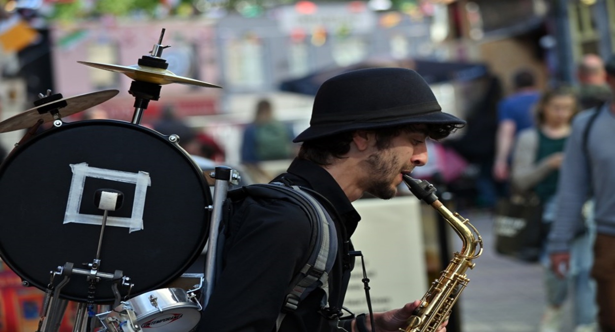Formação Internacional de Homem-Banda
