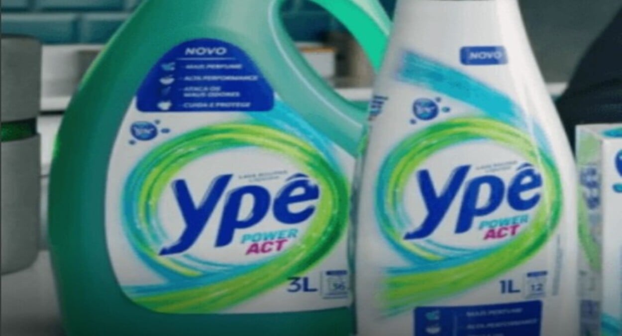 A foto mostra produtos Ypê reprovados pela Anvisa