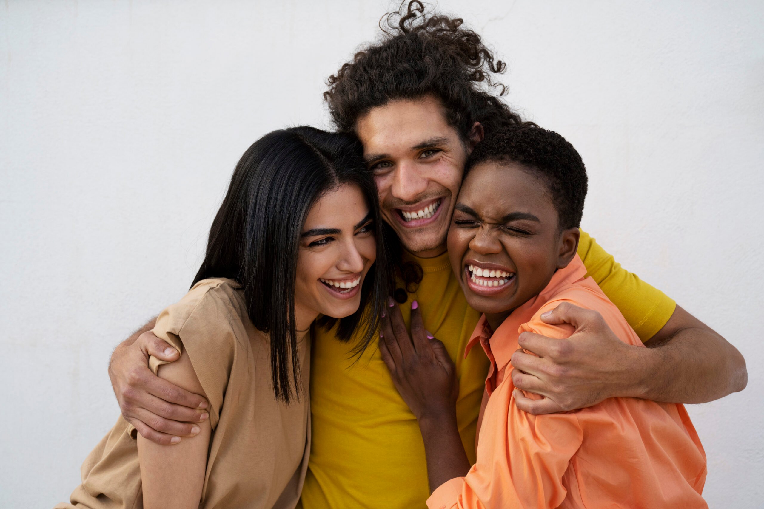 A foto mostra amigos