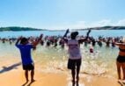 Cidade do ES oferece 150 vagas gratuitas de hidroginástica na praia