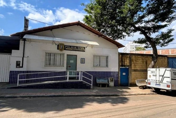 Imagem mostra a fachada do Serviço Médico Legal de Cachoeiro.