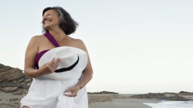 Menopausa no verão: como aliviar sintomas e ficar leve