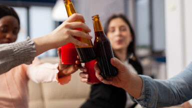 Remédios para ressaca funcionam mesmo? Veja o que diz a ciência