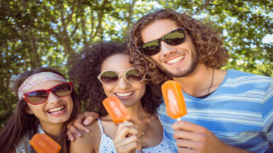 Verão fortalece corpo e mente com sol, mar e natureza