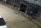 Vídeo registra momento em que homem é morto a facadas pela vizinha em Ibatiba