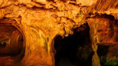 Você conhece a Gruta do Limoeiro? Um dos lugares mais impressionantes do ES