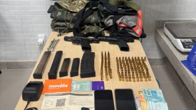 Três homens são presos com armas e drogas durante ação da PM em Vitória