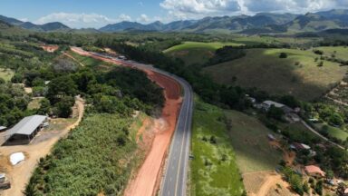 Trecho da BR 101 em Anchieta será fechado para detonação de rochas nesta quinta