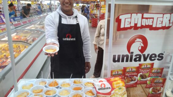 No Mês do Consumidor, promotores fortalecem presença da Uniaves no Espírito Santo