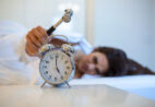 Mito das 5 da manhã: ciência explica por que acordar cedo não garante sucesso