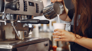 Dia Mundial do Café: entenda até que ponto o consumo é saudável?