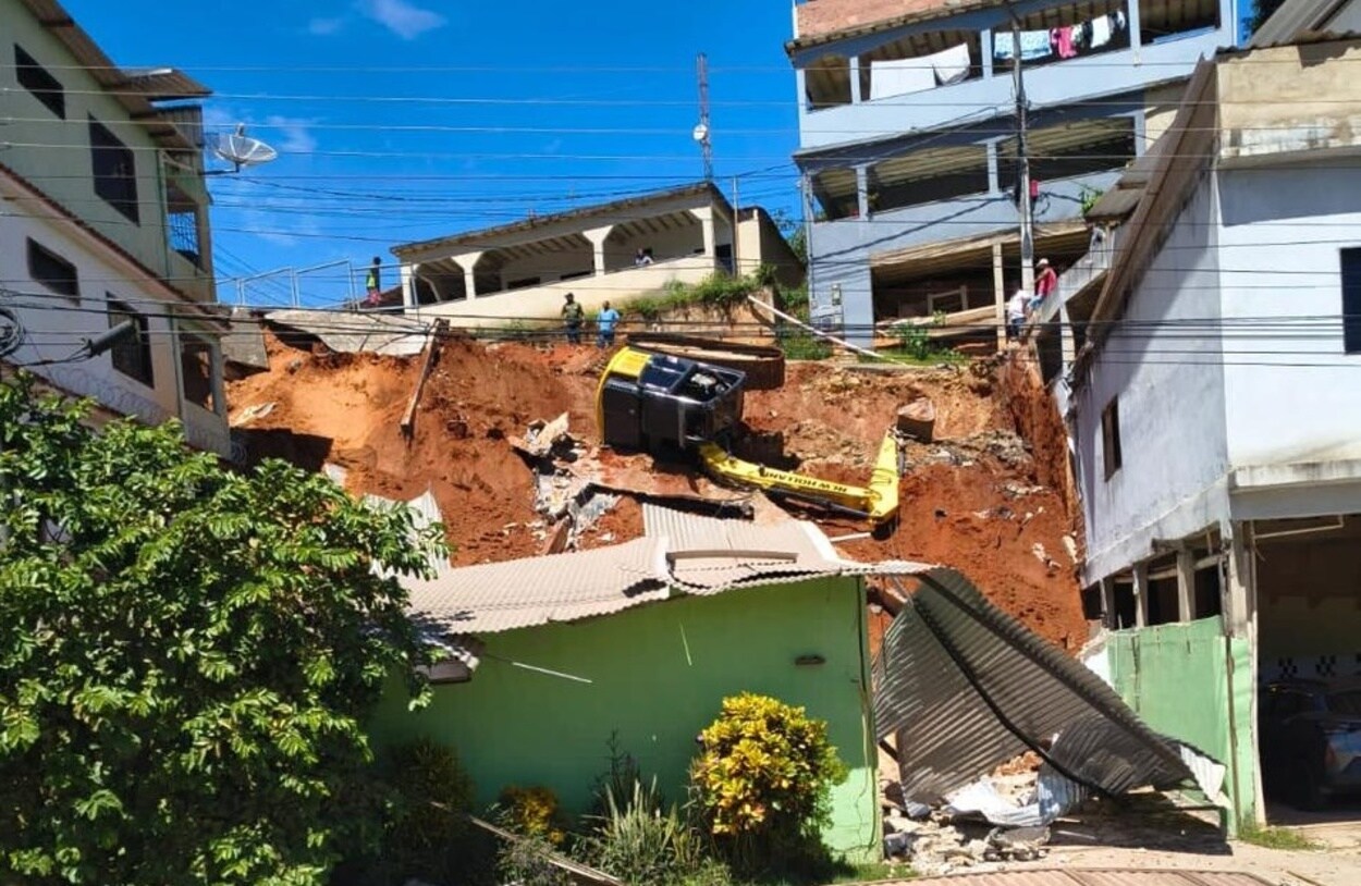 muro desaba jerônimo monteiro