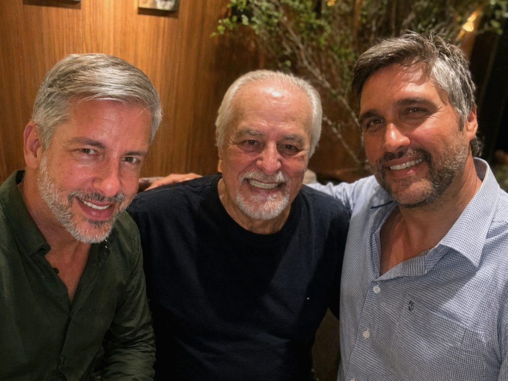 Morre pai da dupla Victor e Leo