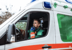 Unimed abre vaga para motorista de ambulância