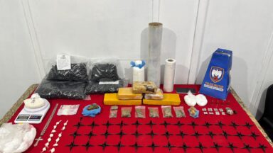 Polícia Militar prende suspeito e apreende grande quantidade de drogas em Cachoeiro