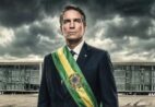 Filme de Bolsonaro virou ‘comédia de erros’ que ameaça candidatura de Flávio