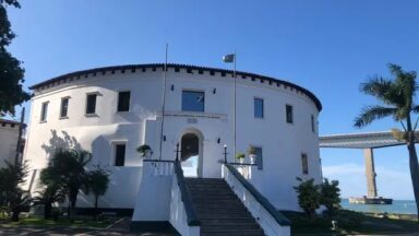 Esse forte em Vila Velha mistura história, cultura e vista panorâmica