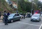 Motorista é flagrado com arma e droga durante fiscalização no Gilberto Machado