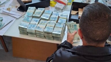 PF apreende R$ 750 mil e anabolizantes em operação no Sul do ES