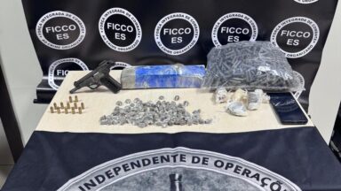 Operação prende líder do tráfico e segurança armado em Vitória