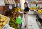 Marataízes: Procon faz blitz educativa em quitandas e hortifrutis