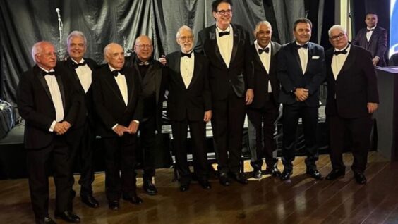 Baile de Gala homenageia médico e advogado de Cachoeiro