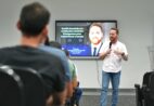 Vitor de Angelo inicia agenda no Sul com palestras para educadores