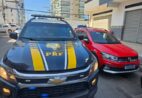 PRF recupera veículo furtado e prende motorista em Vila Velha
