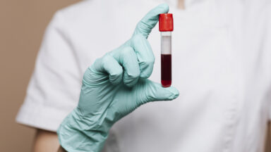 Anvisa libera novo tratamento para câncer raro no sangue