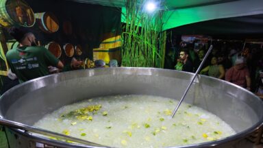 São Roque do Canaã quer superar recorde com a maior caipirinha do Brasil