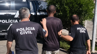 Homem é preso após expulsar a mãe de casa e descumprir medida protetiva em Guaçuí