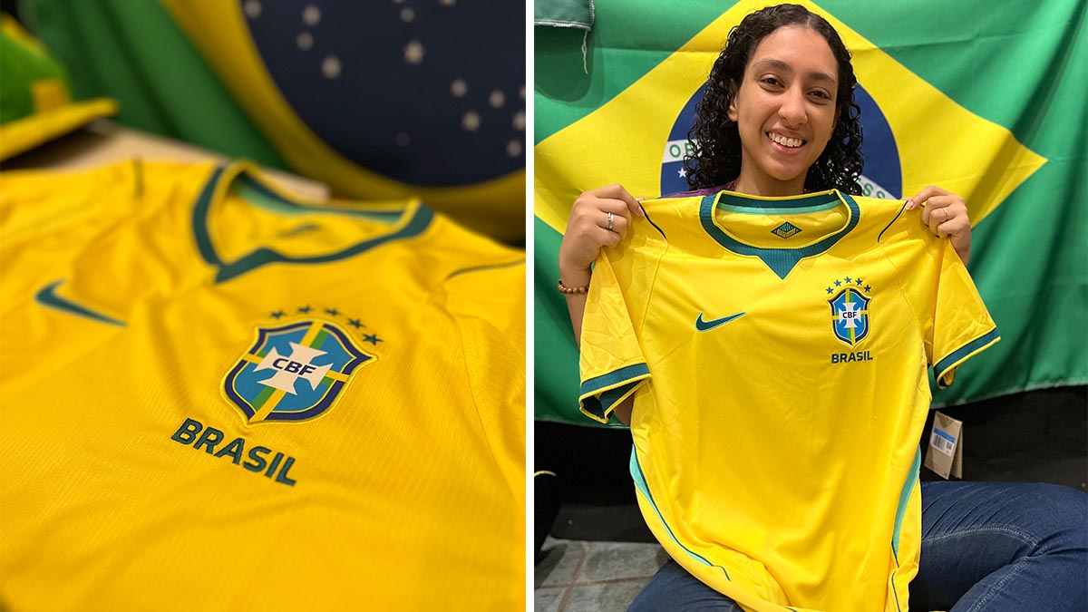 Duas imagens combinadas lado a lado. À esquerda, detalhe em plano próximo da camisa oficial de futebol da Seleção Brasileira, destacando a cor amarela, a gola verde e o escudo da CBF. À direita, uma jovem sorridente de cabelos cacheados segura a mesma camisa amarela do Brasil à sua frente, com a bandeira nacional ao fundo.