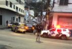 Motorista sem CNH foge da PRF com carro roubado e acaba preso em Cachoeiro