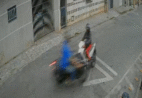 Câmera registra colisão frontal entre motos em Cachoeiro