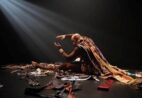 Medo, solidão e transformação: ‘A Metamorfose’ ganha temporada gratuita