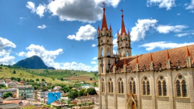 Itaguaçu reúne cachoeiras, tradição e sabores típicos na serra do Espírito Santo