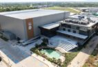 Megaigreja com lago artificial, fragrância própria e até cafeteria é inaugurada no Espírito Santo