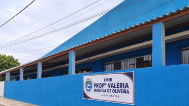 Escola de Marataízes se manifesta após aluna sofrer bullying