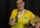 Medalhista paralímpica anuncia decisão de amputar a perna aos 29 anos