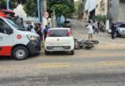 Motociclista fica ferido após colisão com carro em Cachoeiro